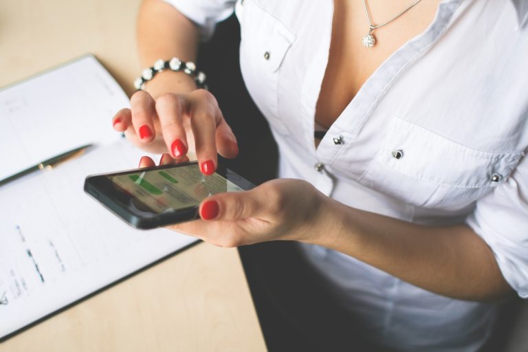 Four Pro Tips on How to Make a Girl Wet Over Text Chat