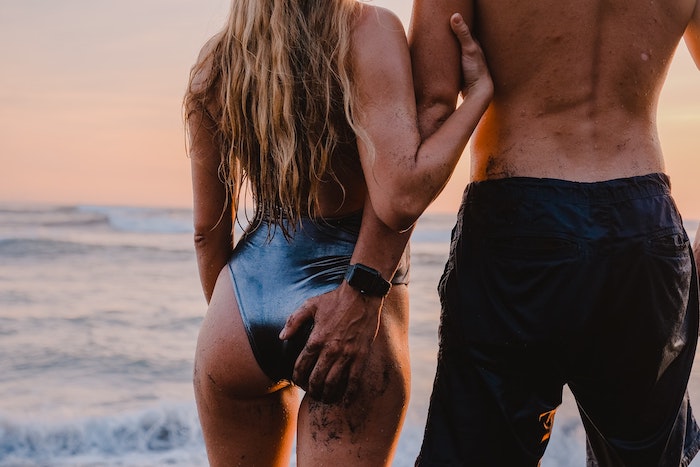 Chat Erotica: A Juicy Example of How to Establish Sexual Dominance 