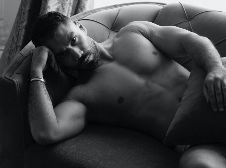 Do’s & Don’ts of Gay Sexting: How to Set Yourself Up for Success in the Chat Room