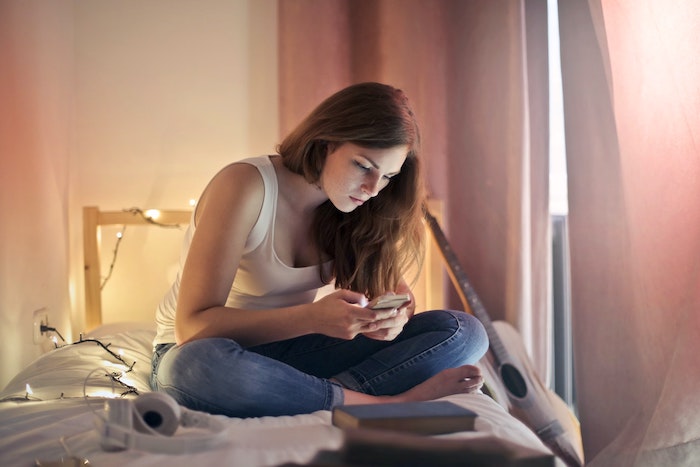 Online Dating Red Flags: 4 Types of Guys to Avoid